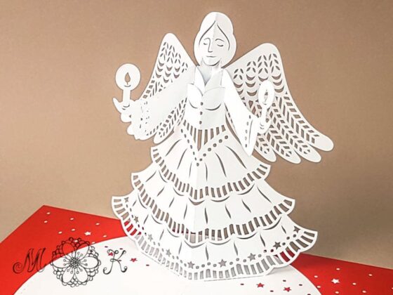 Plotterdatei Weihnachtskarte Engel umgesetzt in rot und weiß (offen / Nahaufnahme)